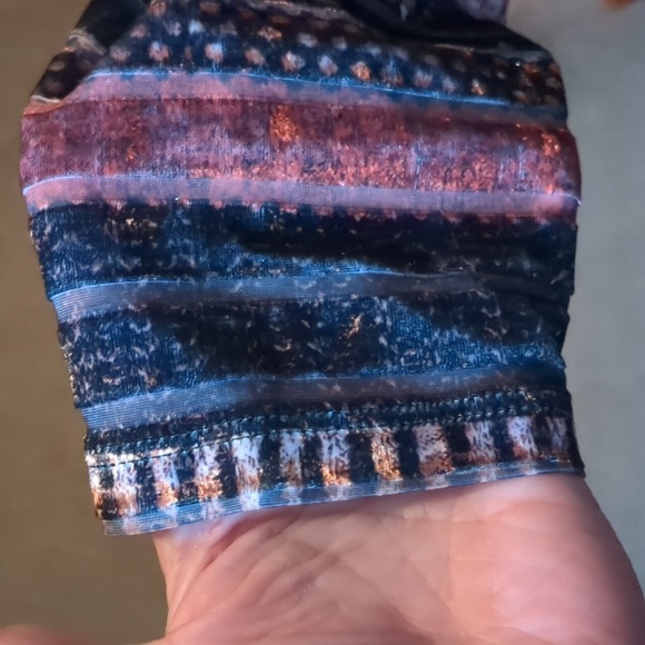 FDJ* Made in Canada long sleeve cowl neck multi colour striped velvety tunic top - Picture 4 of 12